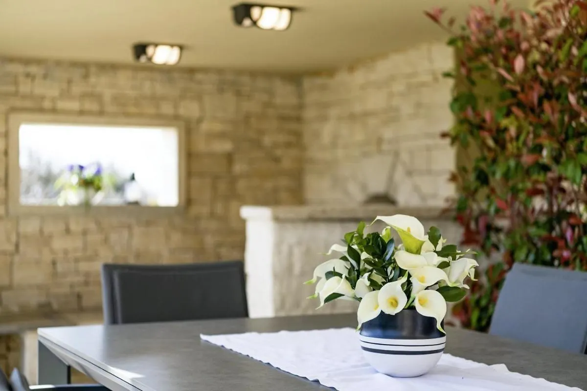 Villa Valentina In Krnica - Haus Fuer 8-9 Personen كرواتيا