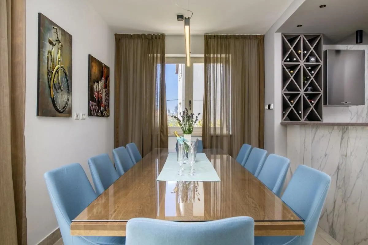 Villa Valentina In Krnica - Haus Fuer 8-9 Personen